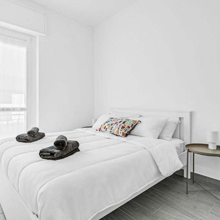FLU10 -Crescenzago- Bright - Wi-fi - - Appartamento con 1 Camera da Letto - 2