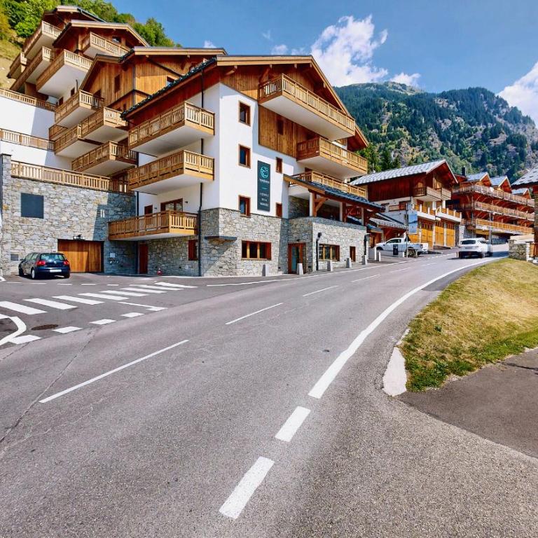 New - Central - South-facing Terrace - Mountain View - Appartement 2 Chambres - 17
