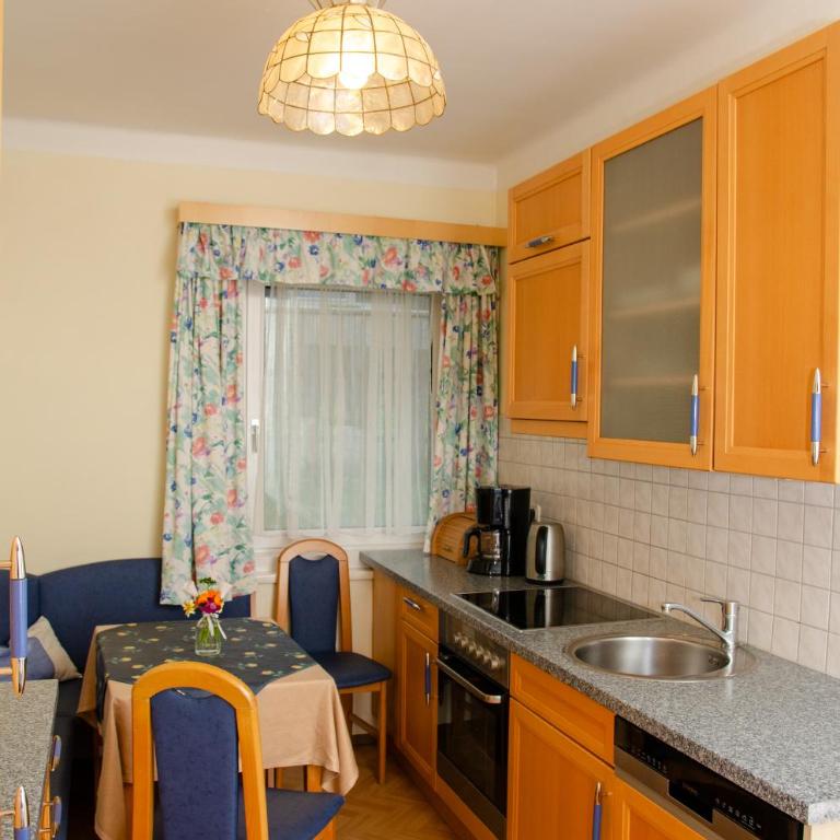Gästehaus Golker - Apartment mit 2 Schlafzimmern - 9