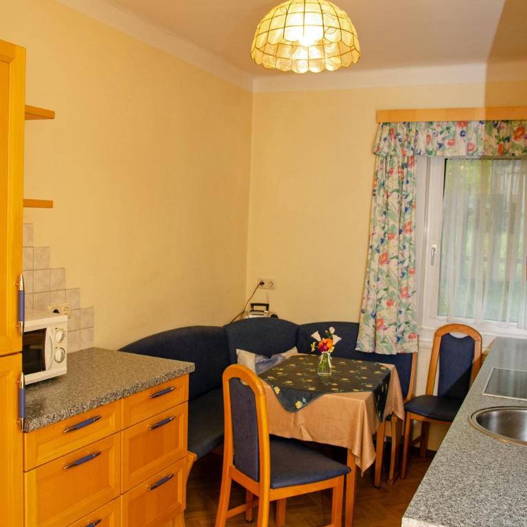 Gästehaus Golker - Apartment mit 2 Schlafzimmern - 10