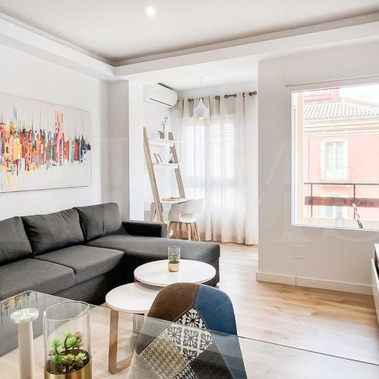 Charming apartment with balcony near center REMS - Apartamento de 2 dormitorios - 1