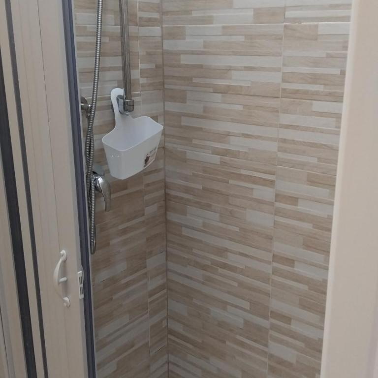 CATANIA AIRPORT ROOM BAGNO PRIVATO iN CAMERA - Double Room with Private Bathroom - 5