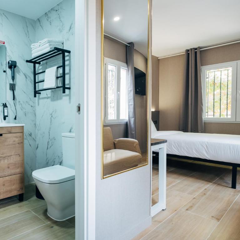 Hotel Golden Madrid - Deluxe Double Room - 1