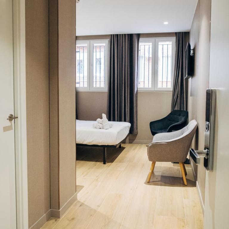 Hotel Golden Madrid - Large Double Room - 12