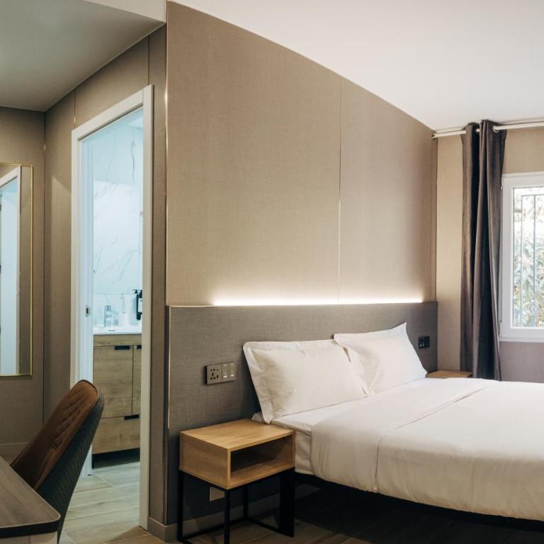 Hotel Golden Madrid - Large Double Room - 8