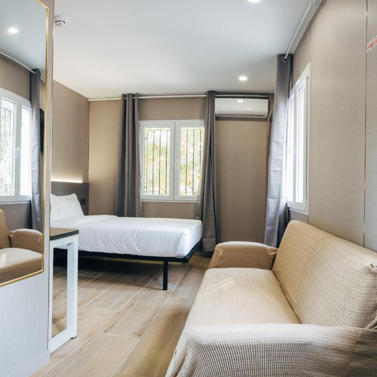 Hotel Golden Madrid - Large Double Room - 2