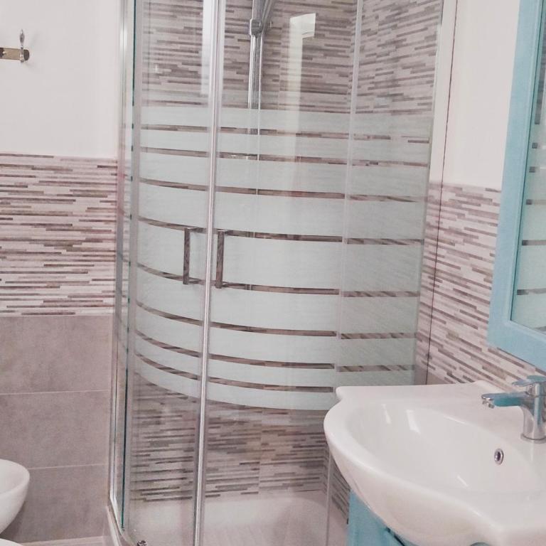 G&G Casavacanze Il Girasole - Appartamento con 3 Camere da Letto - 7