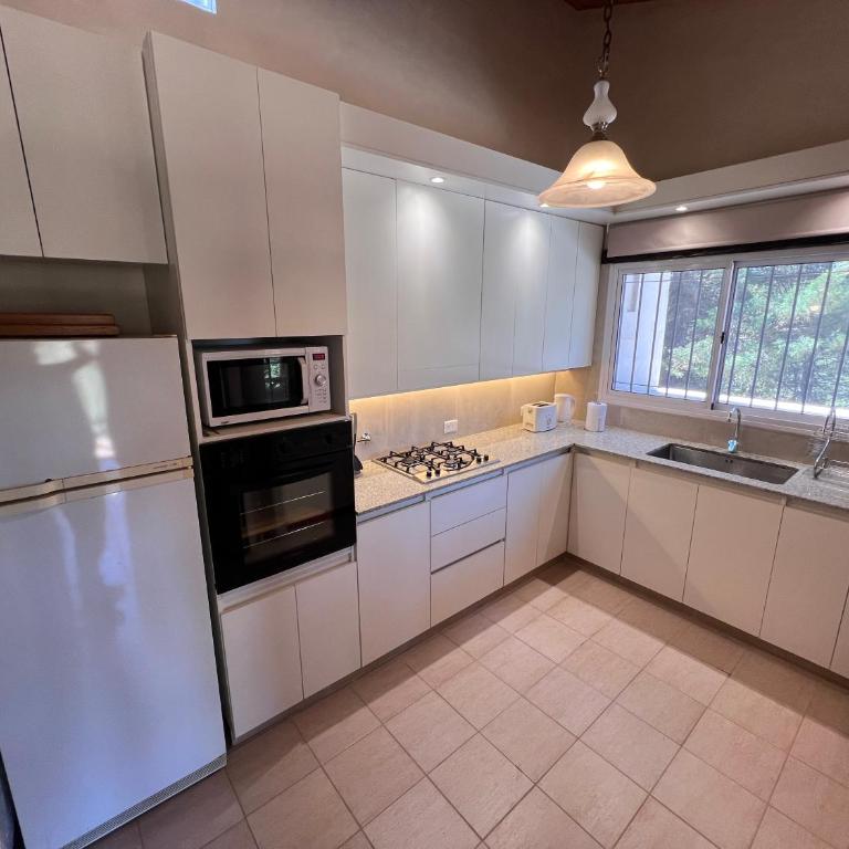 Casa de Campo a metros del rio en las Sierras de Cordoba - Casa de 4 dormitorios - 11