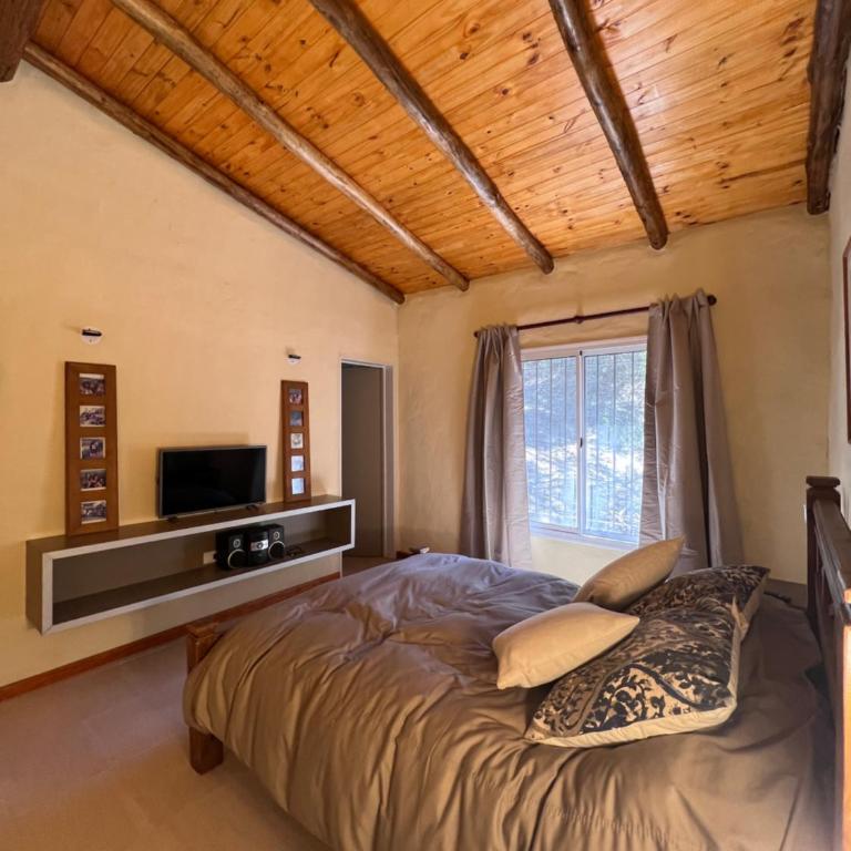 Casa de Campo a metros del rio en las Sierras de Cordoba - Casa de 4 dormitorios - 20