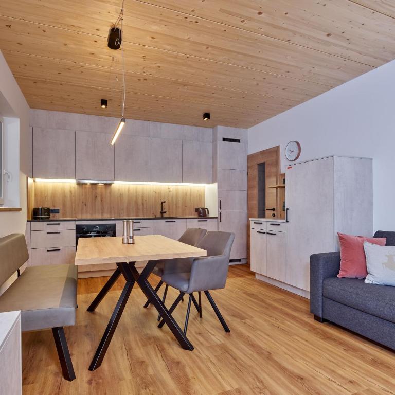 Haus Bergliebe - Two-Bedroom Apartment with Mountain View - 5
