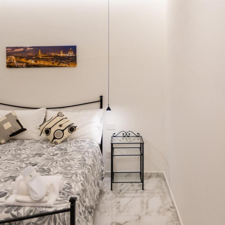 Luxury Oasis Penthouse in Florence Center - Appartamento con 2 Camere da Letto e Terrazza - 14