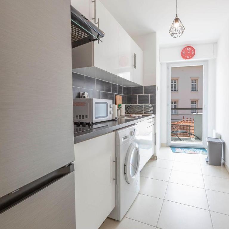 Plaza Antibes one-bedroom apartment with AC - Appartement - 13