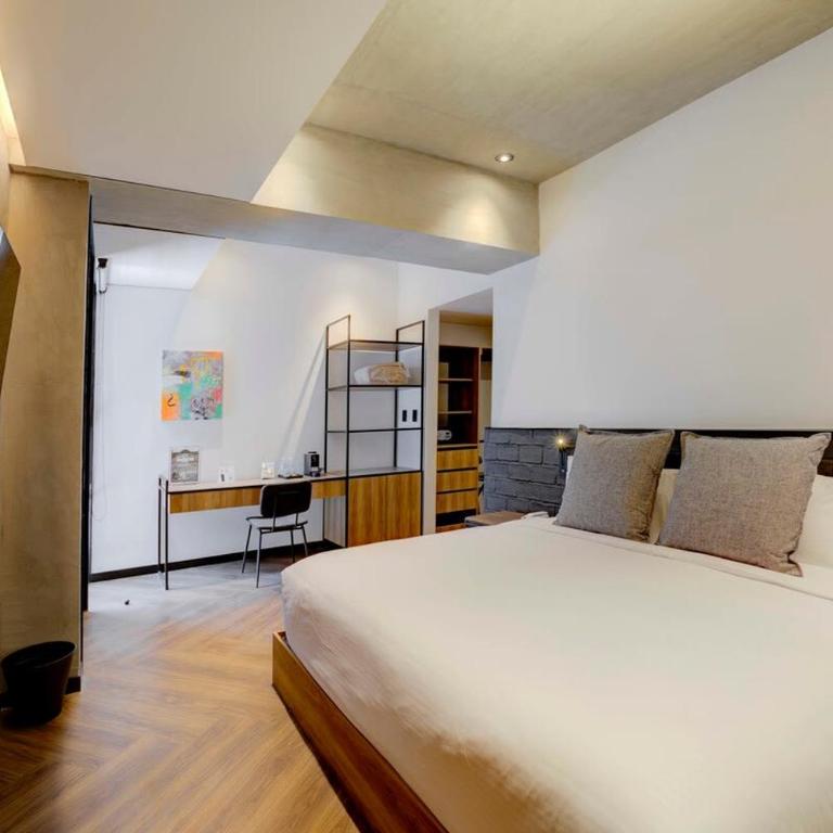 Capitalia Terrace Rooftop Jacuzzi - Apartment - 34