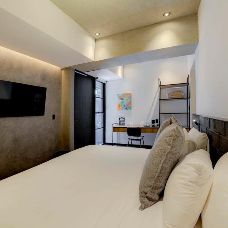 Capitalia Terrace Rooftop Jacuzzi - Apartment - 35
