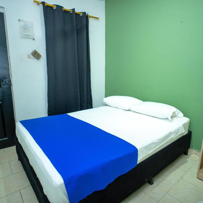 Neos Hotel Cartagena - Habitación Doble Estándar con ventilador - 2