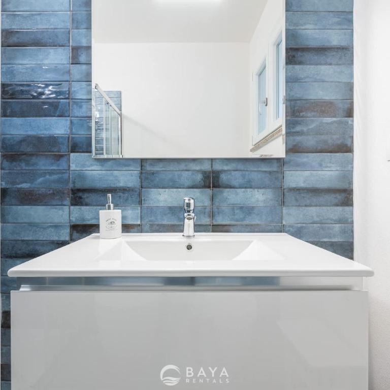 Modern 2BR Retreat in Pula - Bright & Quiet - Appartamento - 16