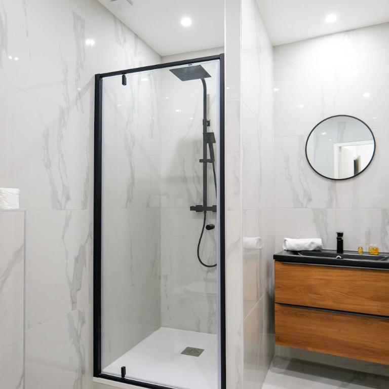 Le Chenavard I-hyper centre-Central air conditioning - One-Bedroom Apartment - 16