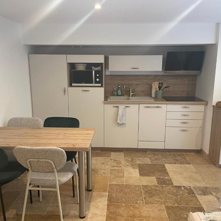 Villa Léa - One-Bedroom Apartment - 3
