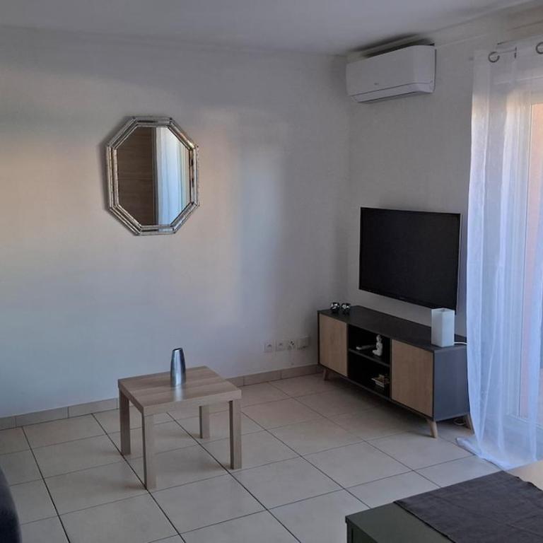 Grand studio front de mer climatisé-piscine-parking- Juan les pins - Apartamento - 4