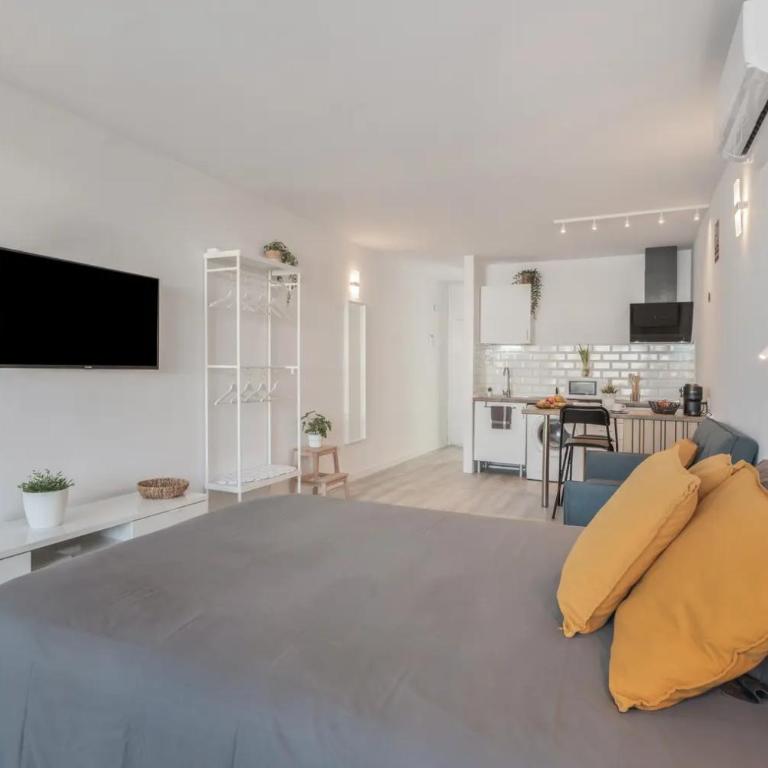 Moderno Estudio con Piscina en Arona - Ideal para Parejas - Apartamento de 1 dormitorio - 3