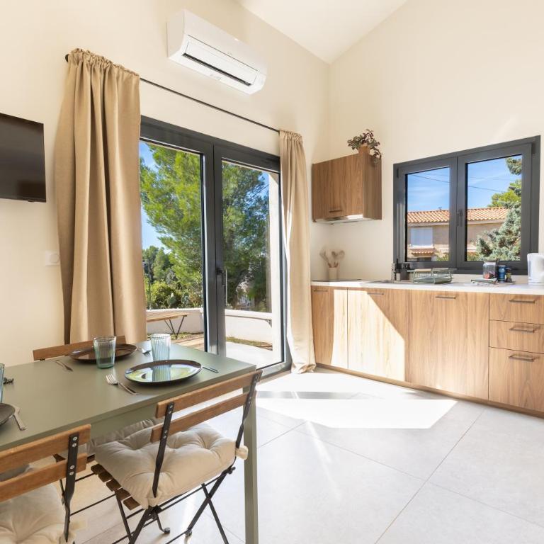 Duplex Arthur - Private garden - Parking - Air conditioning - WiFi - Appartement 1 Chambre de Luxe - Vue sur Jardin - 1