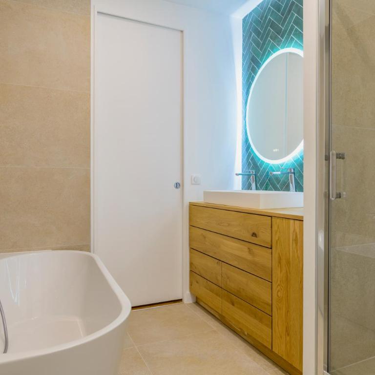 Paris Center Colisée residence - Appartement 2 Chambres - 6