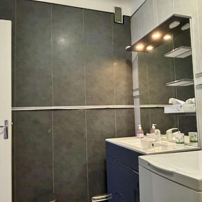 Appartement deux pièces climatisé situé au centre plage -AR110-108 - Apartment - 14