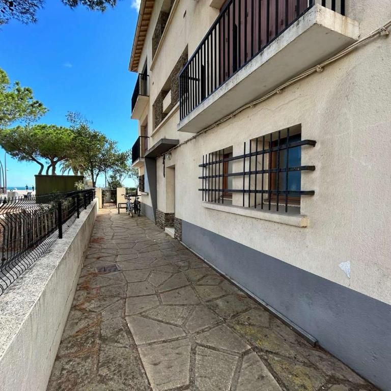 Appartement deux pièces climatisé situé au centre plage -AR110-108 - Apartment - 15