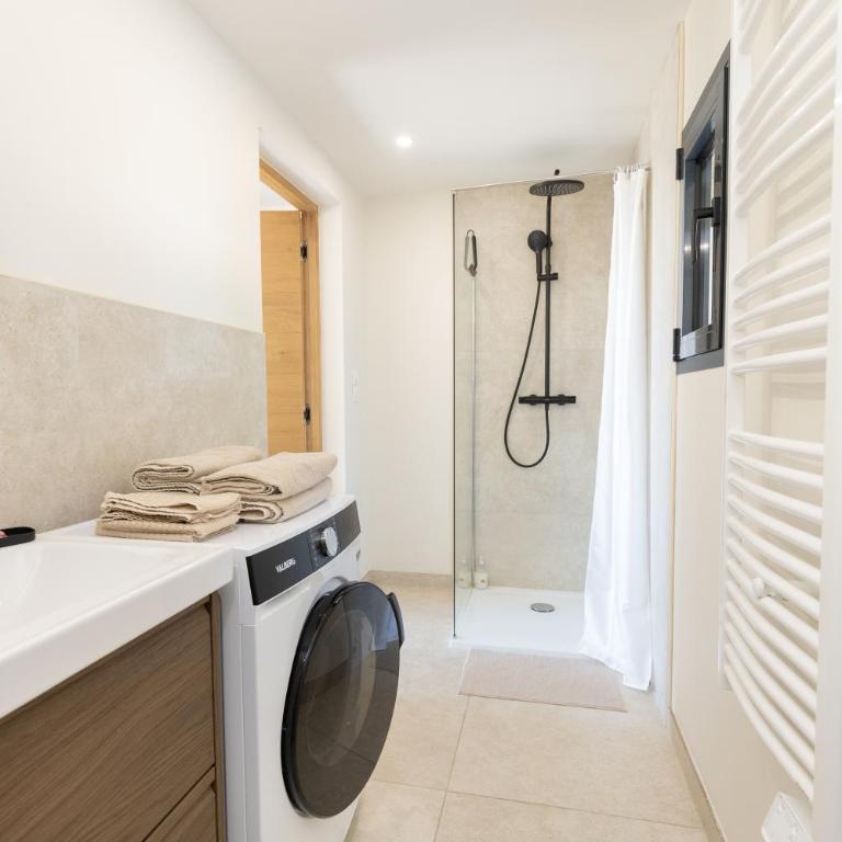 Duplex Arthur - Private garden - Parking - Air conditioning - WiFi - Appartement 1 Chambre de Luxe - Vue sur Jardin - 2
