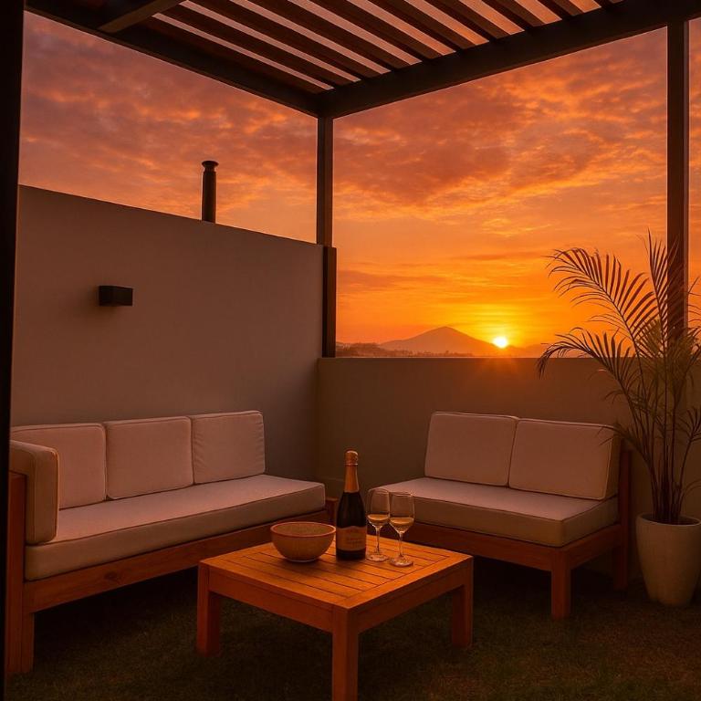 LimaeStays Exclusive penthouse in downtown Barranco - Two-Bedroom Apartment - 2