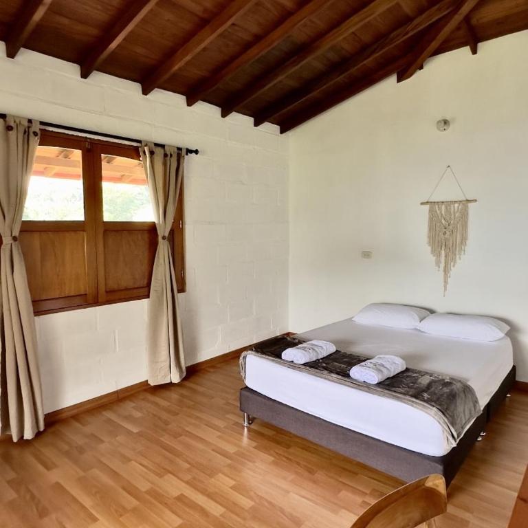 Entre Cafetales - Four-Bedroom House - 9