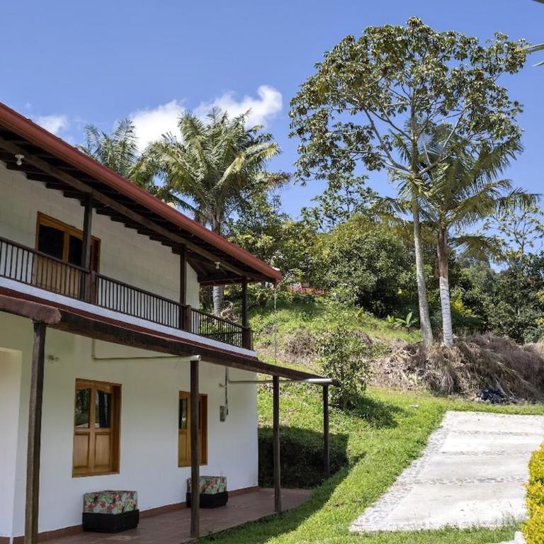 Entre Cafetales - Four-Bedroom House - 16