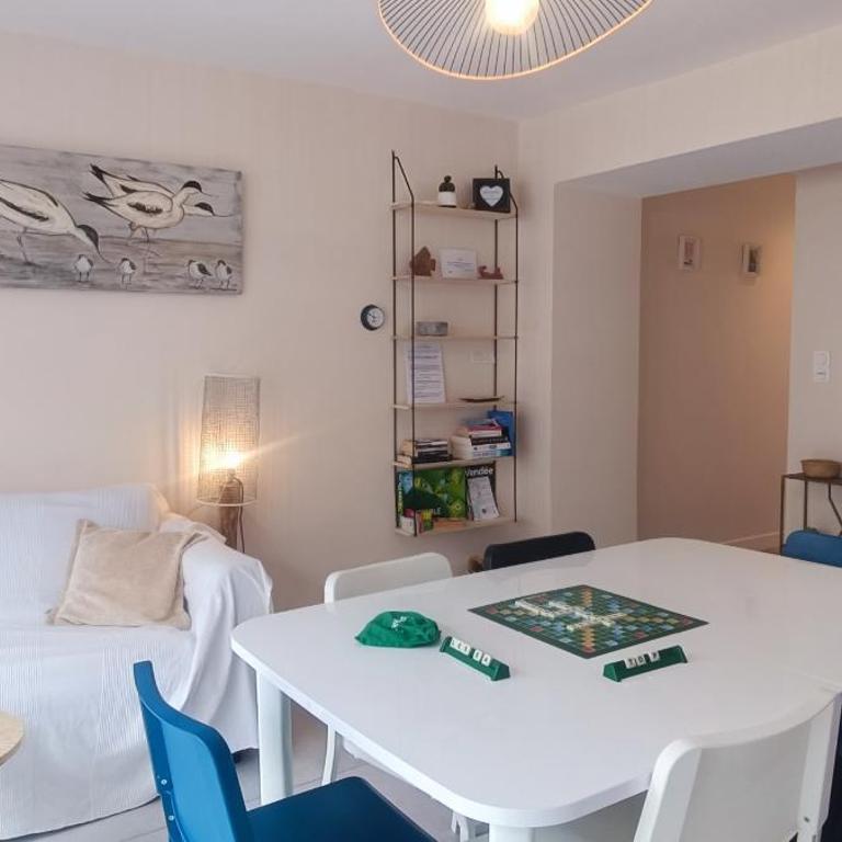 BASTION I Maison familiale atypique I Quartier Arago - Three-Bedroom House - 9