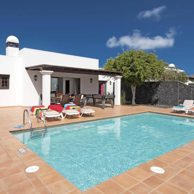 Villa Flamingo by Villa Plus - Villa - 1