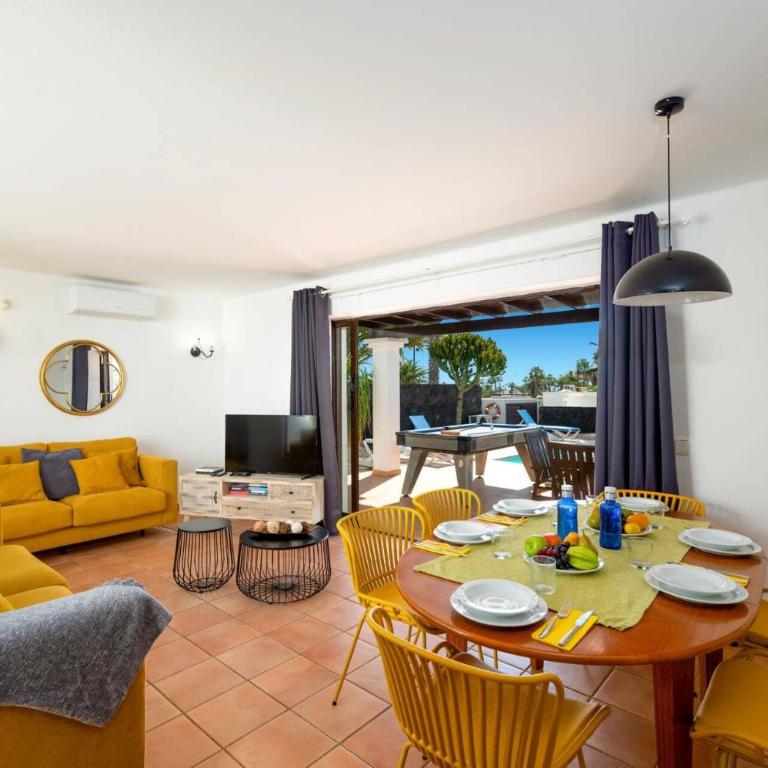Villa Flamingo by Villa Plus - Villa - 10