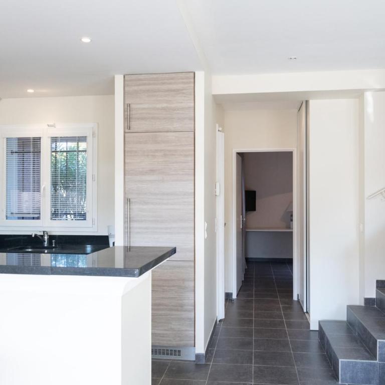 Very bright villa with garden and terrace - Ferienhaus - 8