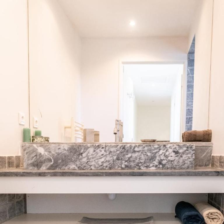 Very bright villa with garden and terrace - Ferienhaus - 18