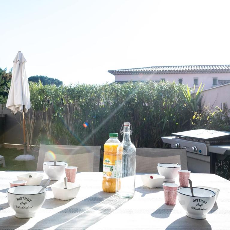 Very bright villa with garden and terrace - Ferienhaus - 21