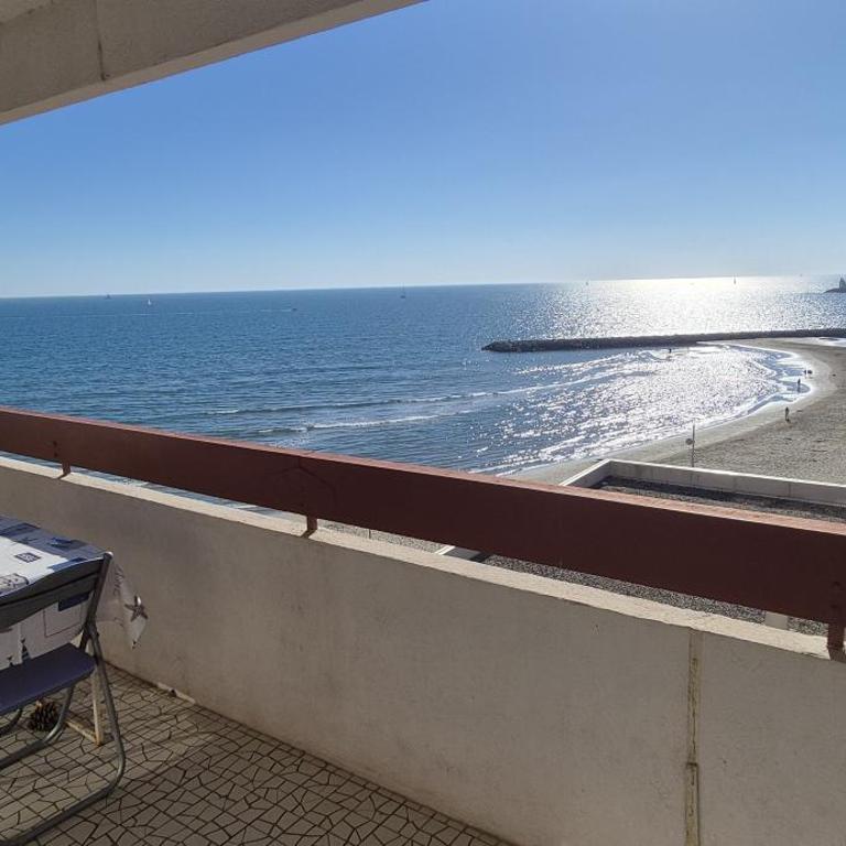 Appartement vue mer exceptionnelle plage à 1 min, parking privé, 6 pers - Two-Bedroom Apartment - 1