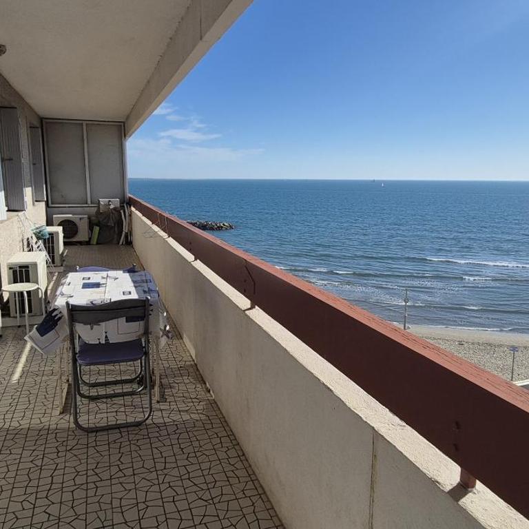 Appartement vue mer exceptionnelle plage à 1 min, parking privé, 6 pers - Two-Bedroom Apartment - 3