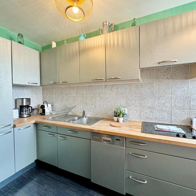 Chez Angèle, avec Parking et Balcon, Centre de Rennes - Appartamento con 3 Camere da Letto e con Balcone - 22