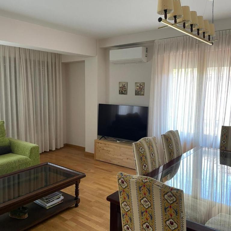 Quintanar Jaca - Three-Bedroom Apartment - 9