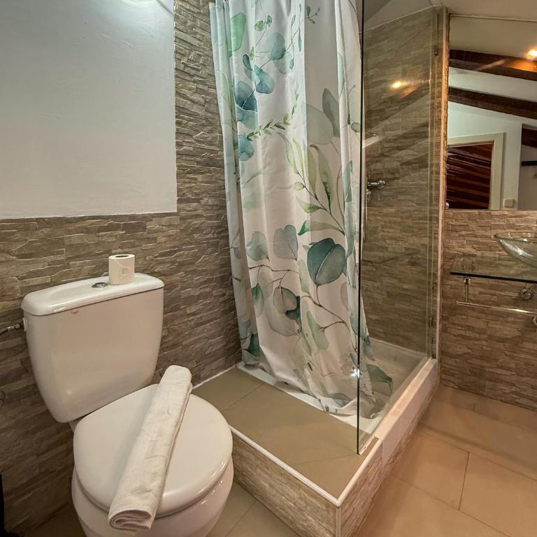 Comodo atico en Tirso de Molina Madrid - One-Bedroom Apartment - 27