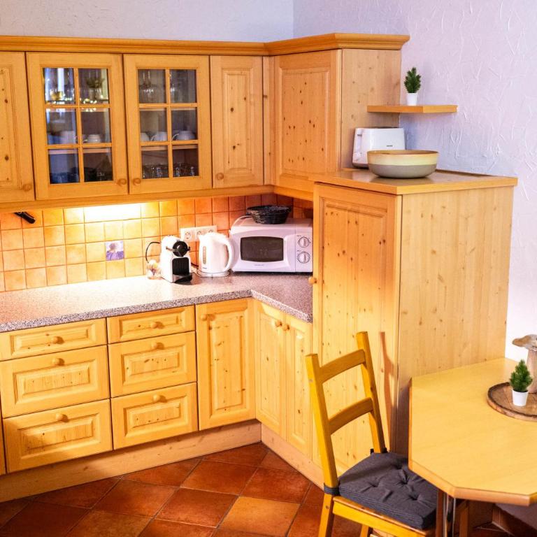 Edelweiß Gästehaus Lachtal - Four-Bedroom Deluxe Apartment - 18