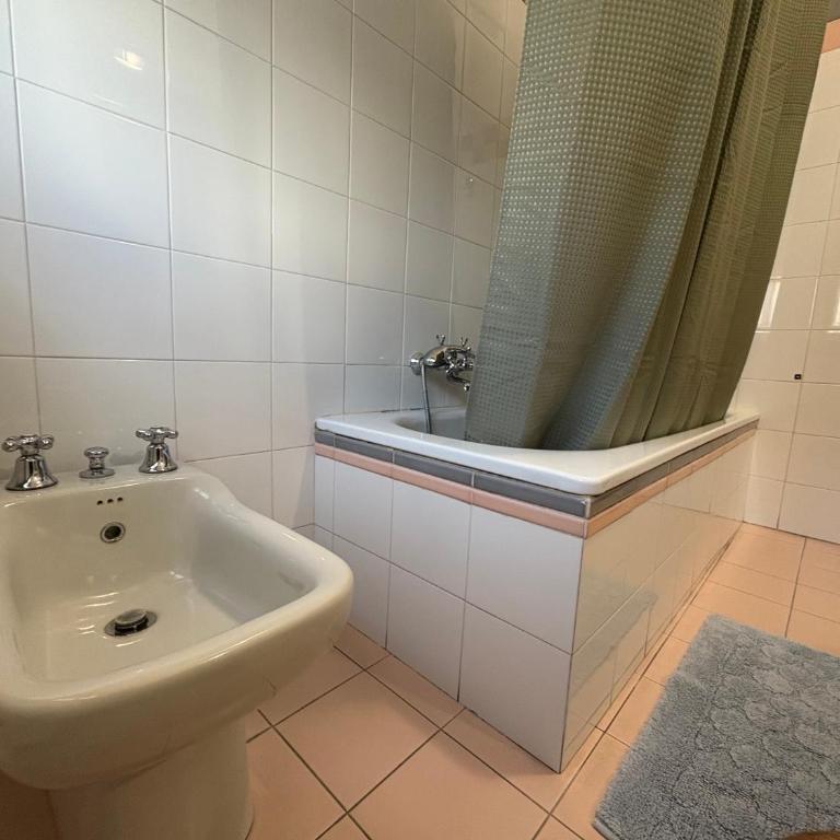 Home Sweet Home Affittacamere - Lucca - Camera Matrimoniale con Bagno in Comune - 20