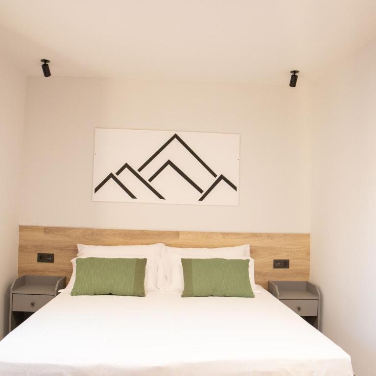 Inkigo Rooms - Dreibettzimmer mit Balkon - 2