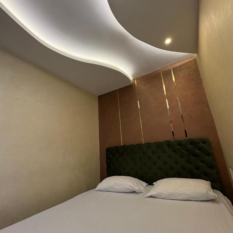 Brend new luxurious apartment in downtown with free parking - Apartman sa 1 Spavaćom Sobom - 6