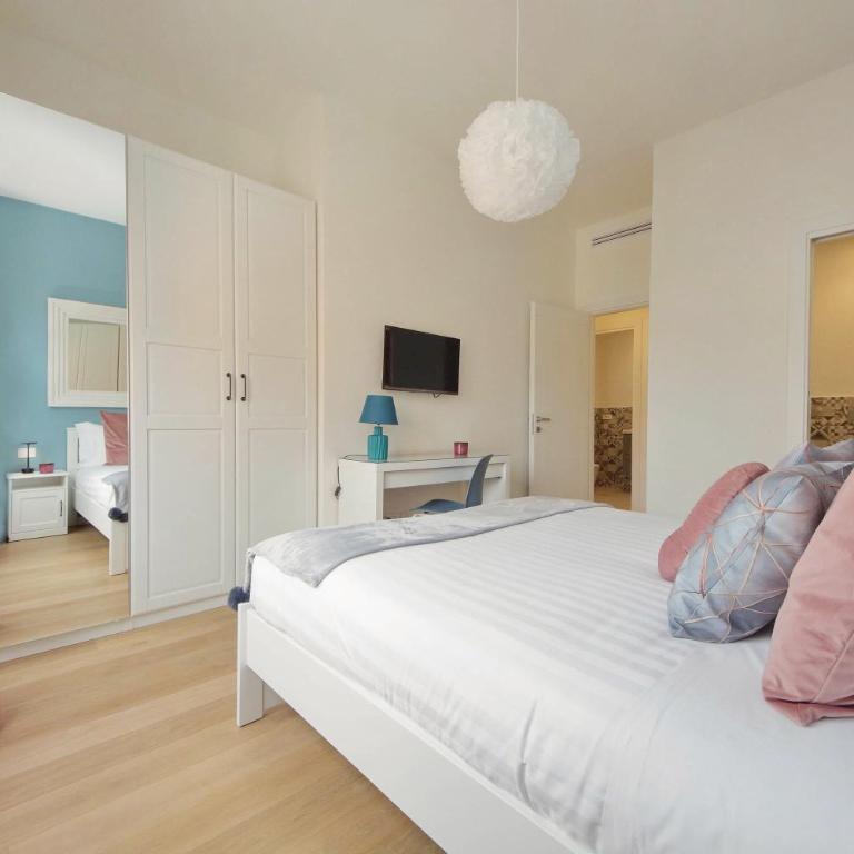 Spacious and cozy apartment near Metro A - Appartamento - 21