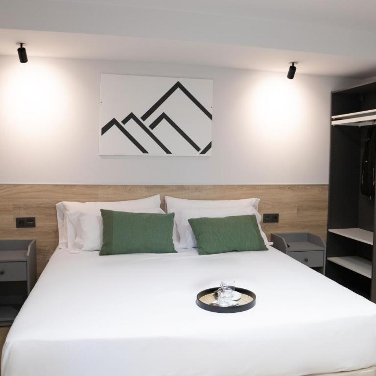 Inkigo Rooms - Standard Dreibettzimmer - 1