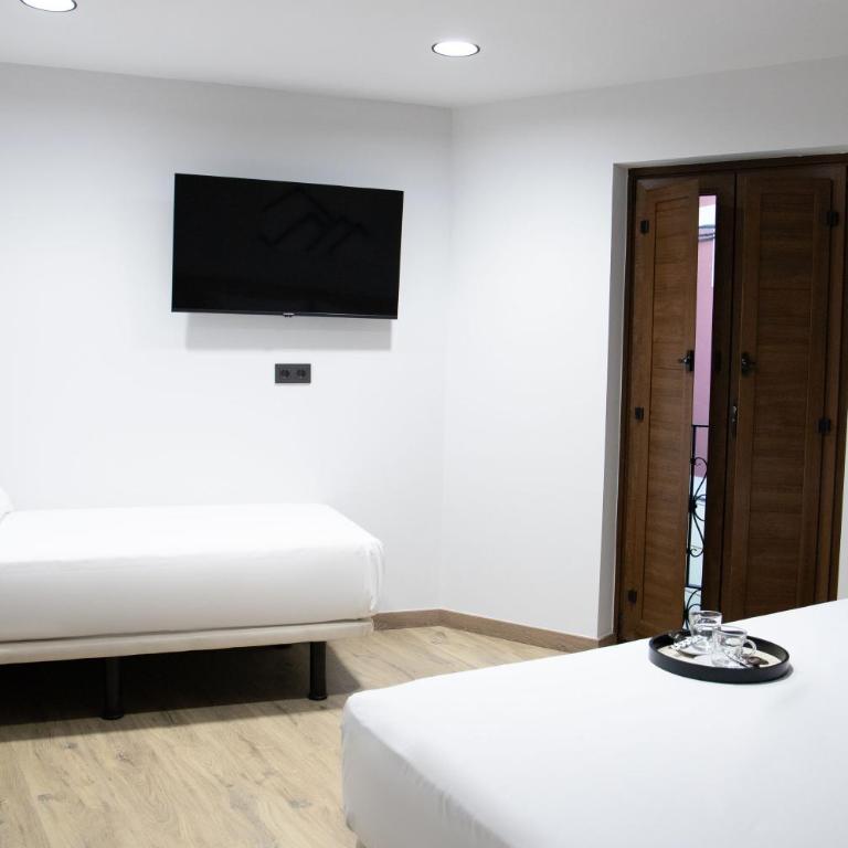 Inkigo Rooms - Standard Dreibettzimmer - 4